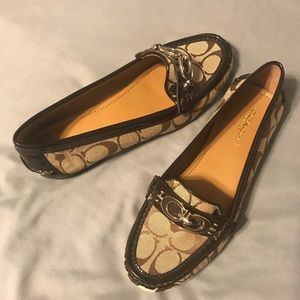 COACH loafer/driving shoe  SIZE 6.5